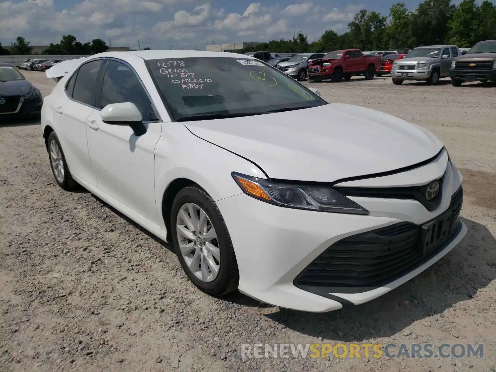 1 Photograph of a damaged car 4T1B11HK8KU820710 TOYOTA CAMRY 2019