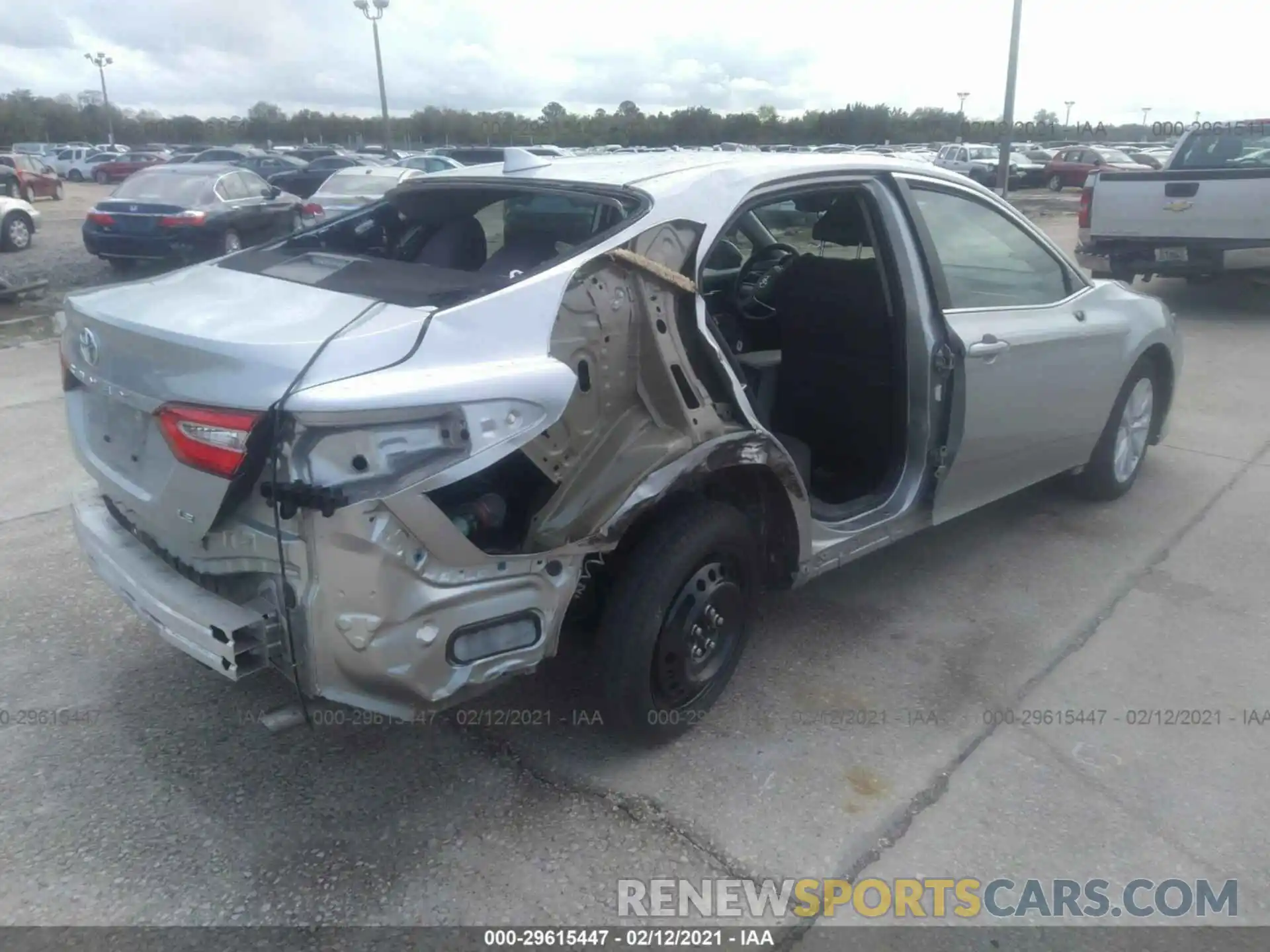 4 Photograph of a damaged car 4T1B11HK8KU821789 TOYOTA CAMRY 2019