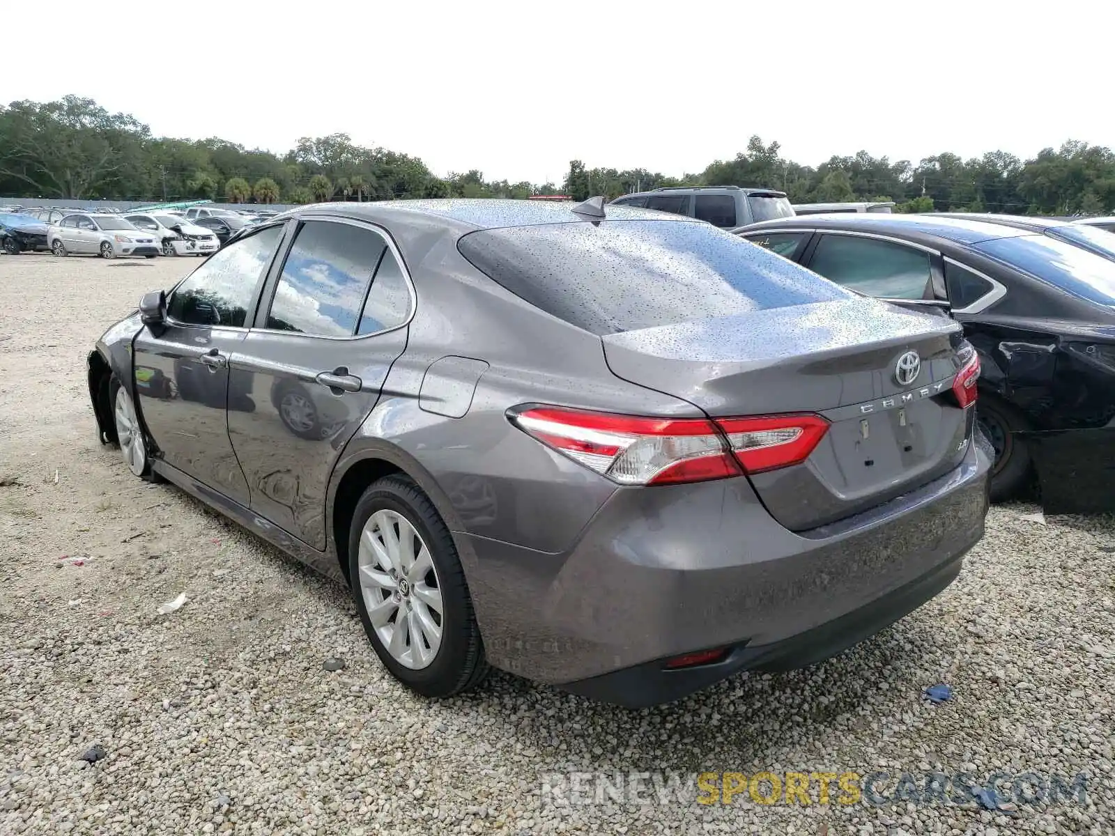 3 Photograph of a damaged car 4T1B11HK8KU823171 TOYOTA CAMRY 2019