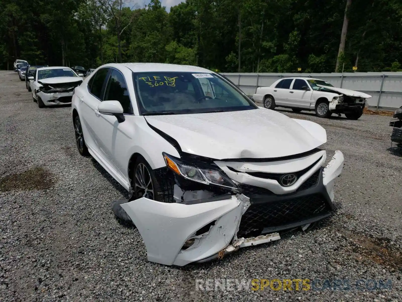 1 Photograph of a damaged car 4T1B11HK8KU823476 TOYOTA CAMRY 2019