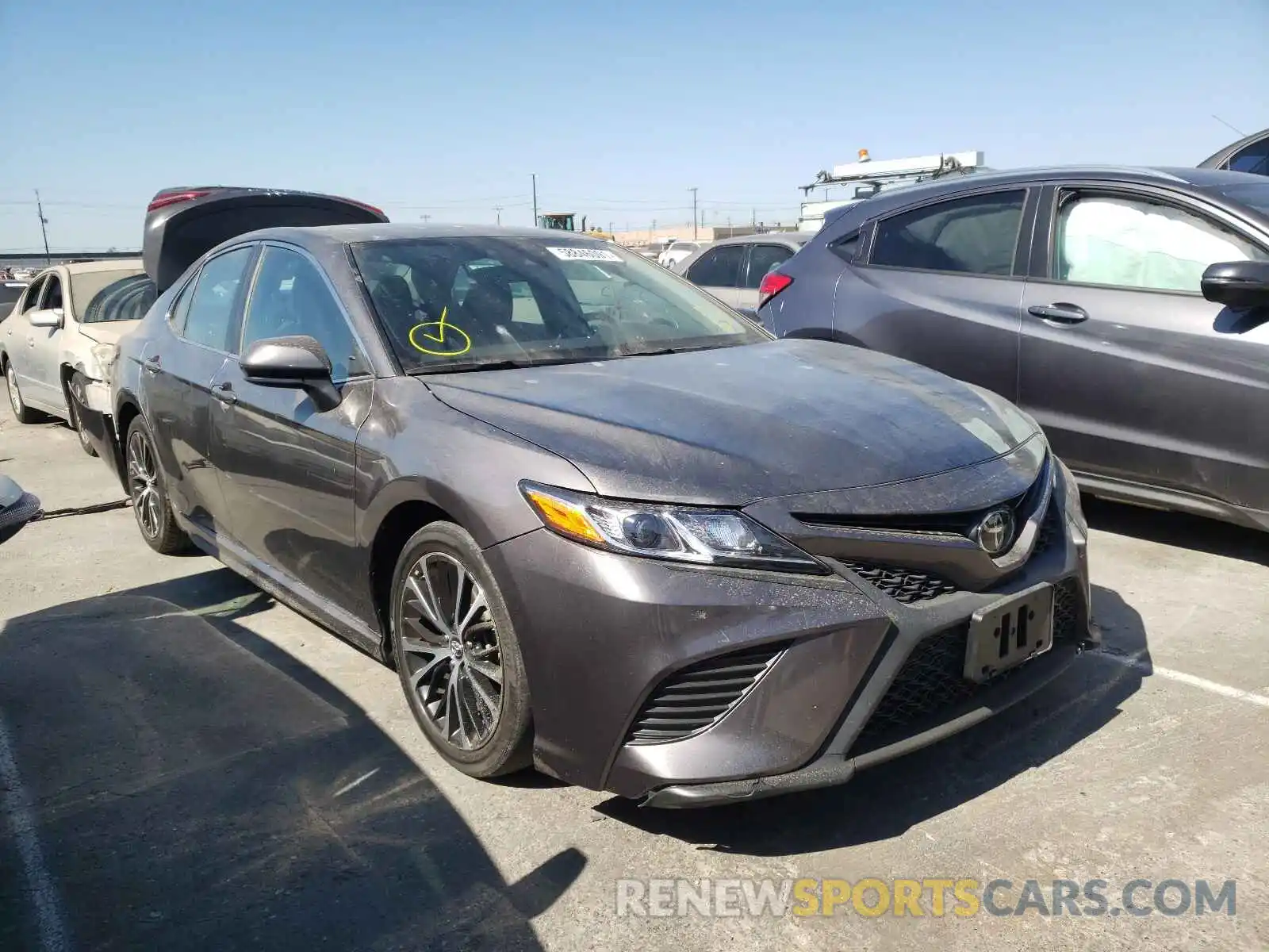 1 Photograph of a damaged car 4T1B11HK8KU823820 TOYOTA CAMRY 2019