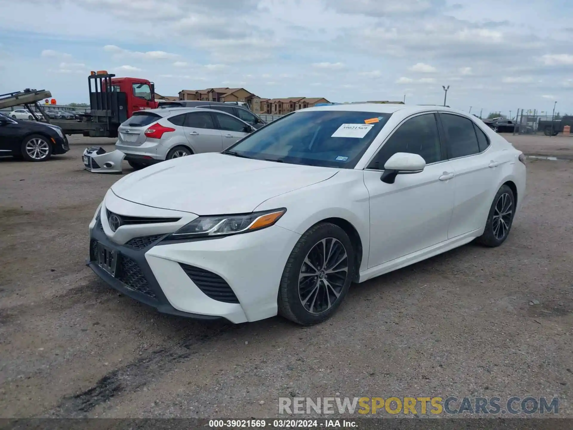 2 Photograph of a damaged car 4T1B11HK8KU827785 TOYOTA CAMRY 2019