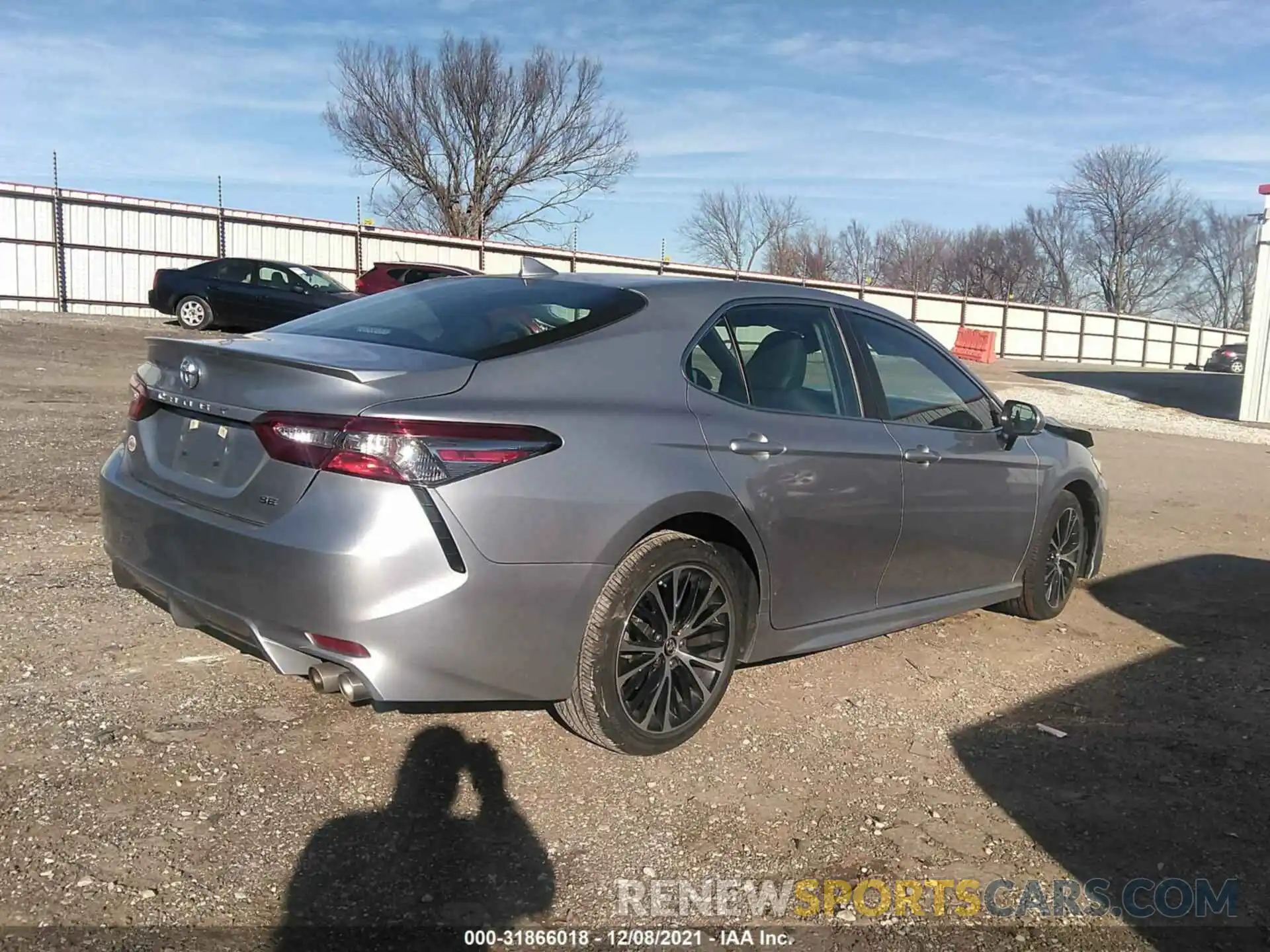 4 Photograph of a damaged car 4T1B11HK8KU832503 TOYOTA CAMRY 2019