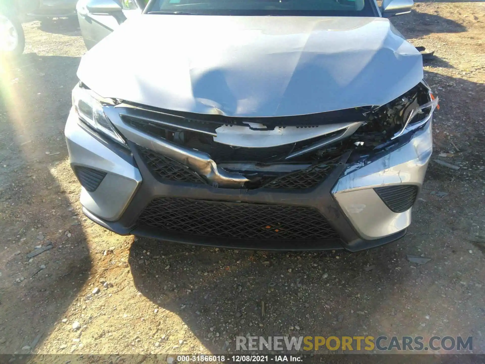 6 Photograph of a damaged car 4T1B11HK8KU832503 TOYOTA CAMRY 2019