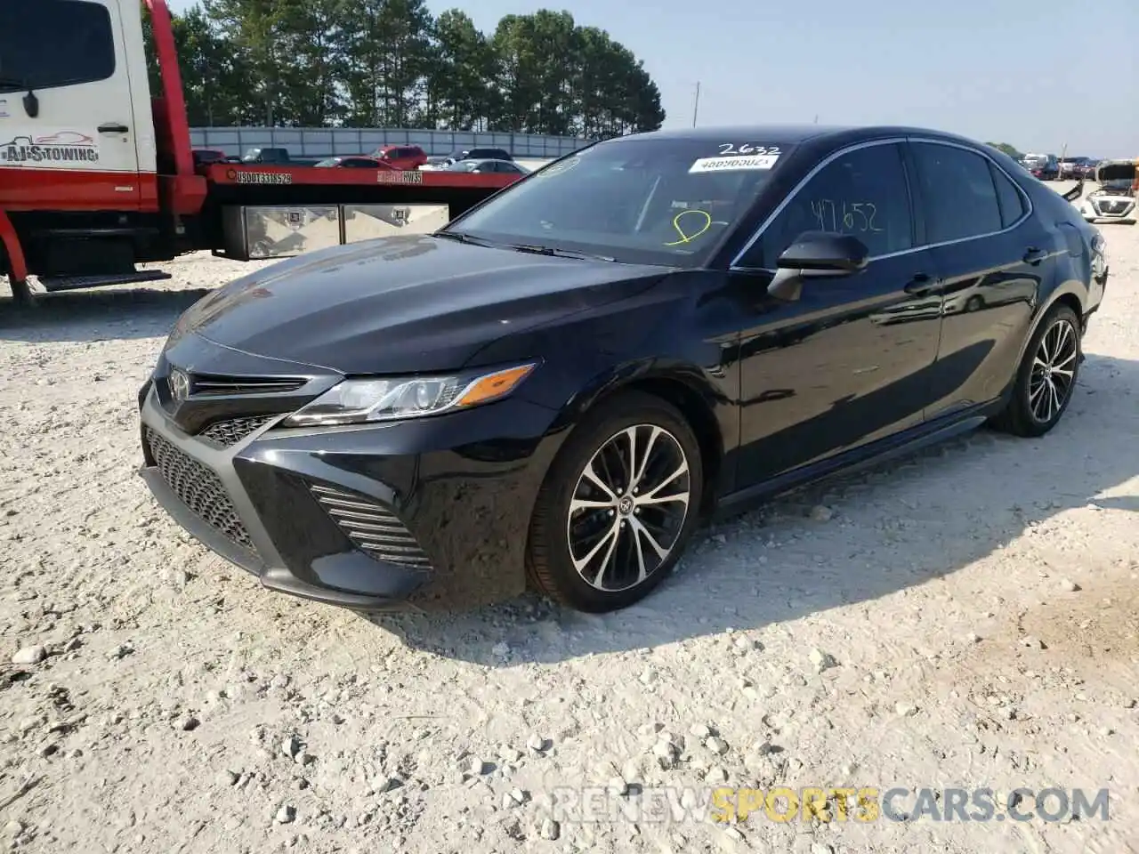 2 Photograph of a damaged car 4T1B11HK8KU832632 TOYOTA CAMRY 2019