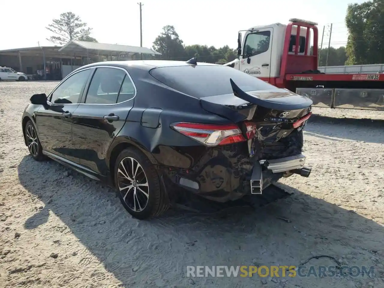 3 Photograph of a damaged car 4T1B11HK8KU832632 TOYOTA CAMRY 2019