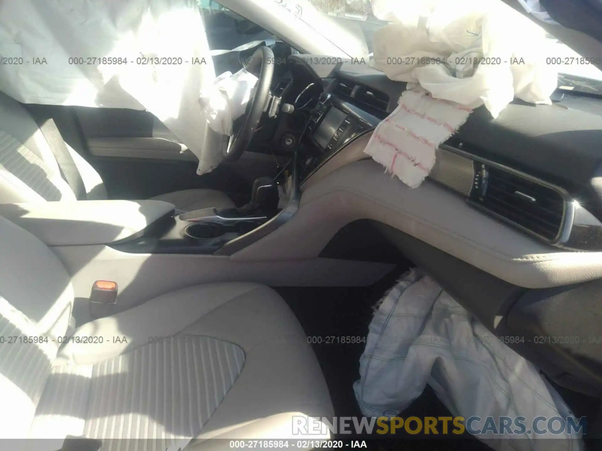 5 Photograph of a damaged car 4T1B11HK8KU833537 TOYOTA CAMRY 2019