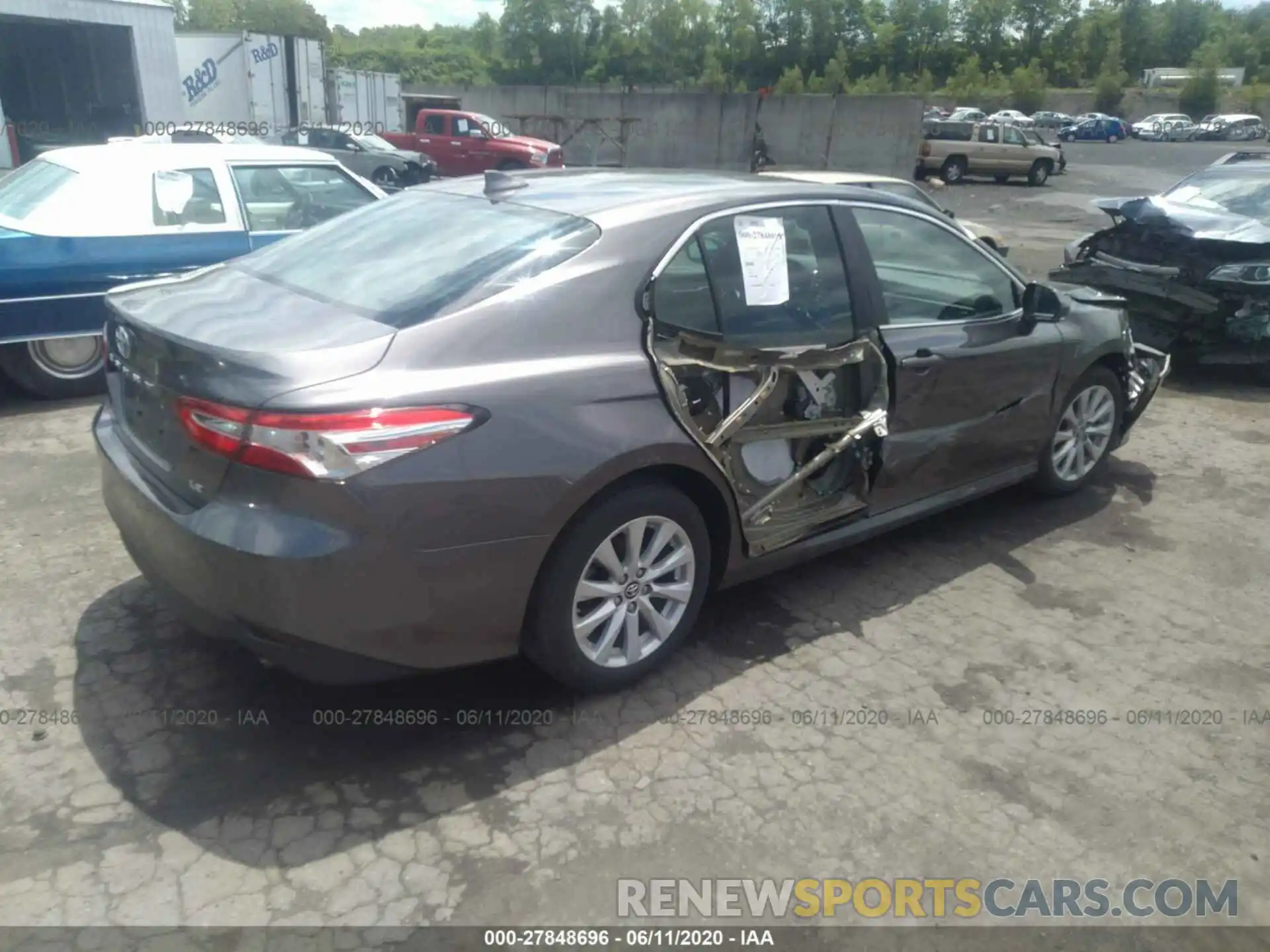 4 Photograph of a damaged car 4T1B11HK8KU834106 TOYOTA CAMRY 2019