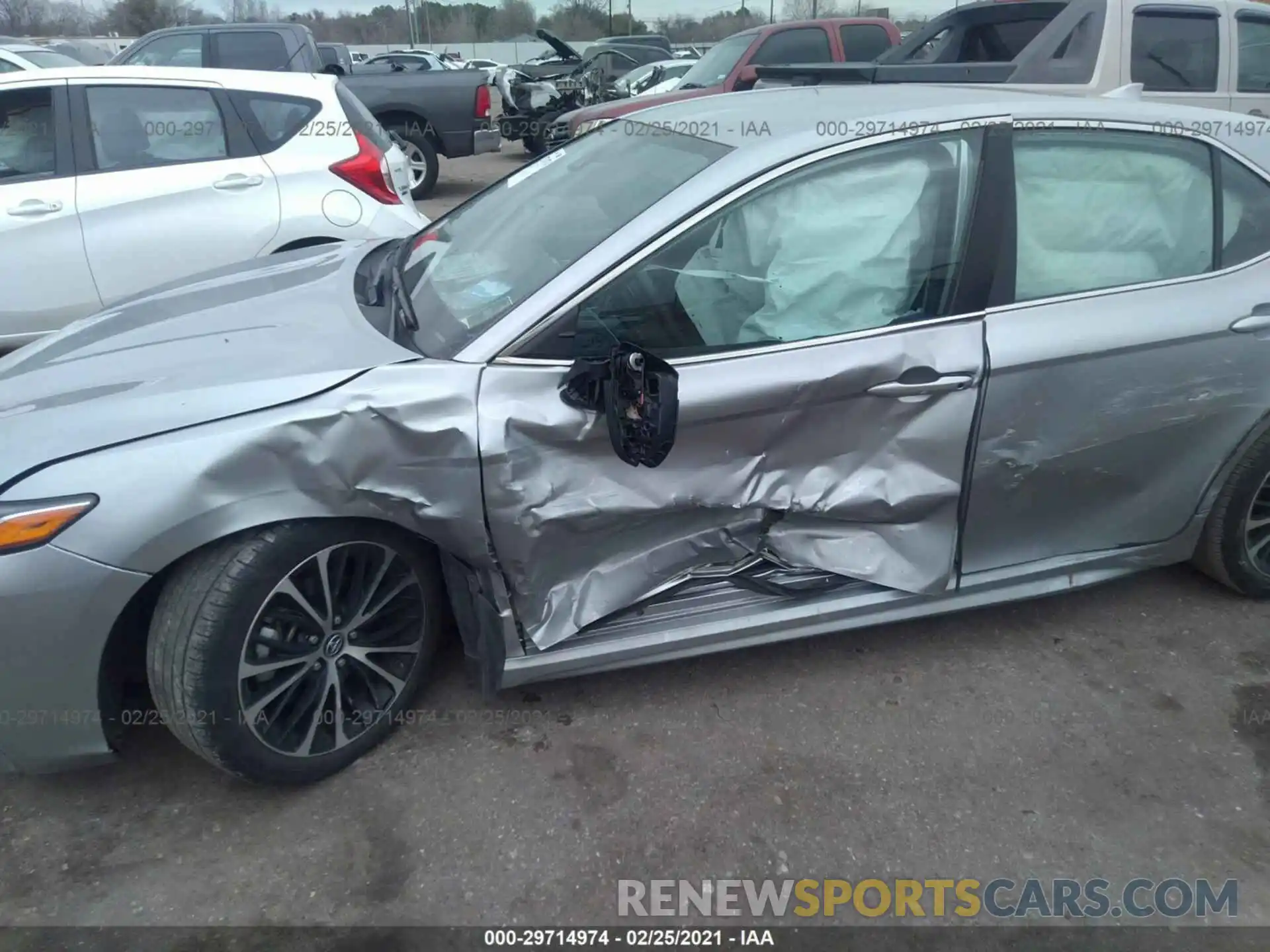 6 Photograph of a damaged car 4T1B11HK8KU835238 TOYOTA CAMRY 2019