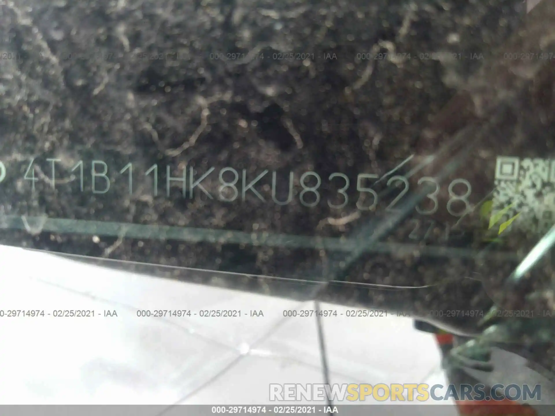 9 Photograph of a damaged car 4T1B11HK8KU835238 TOYOTA CAMRY 2019