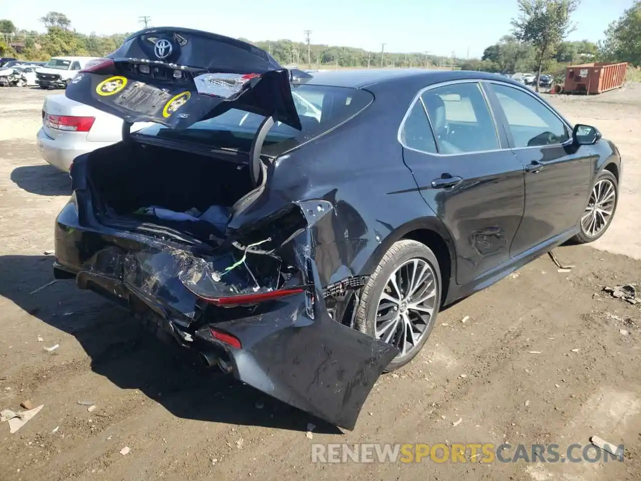 4 Photograph of a damaged car 4T1B11HK8KU835627 TOYOTA CAMRY 2019