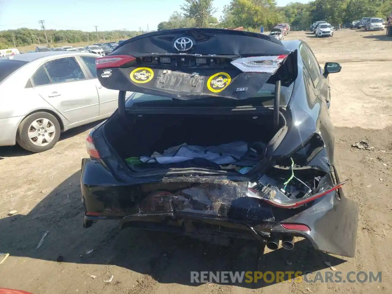 9 Photograph of a damaged car 4T1B11HK8KU835627 TOYOTA CAMRY 2019