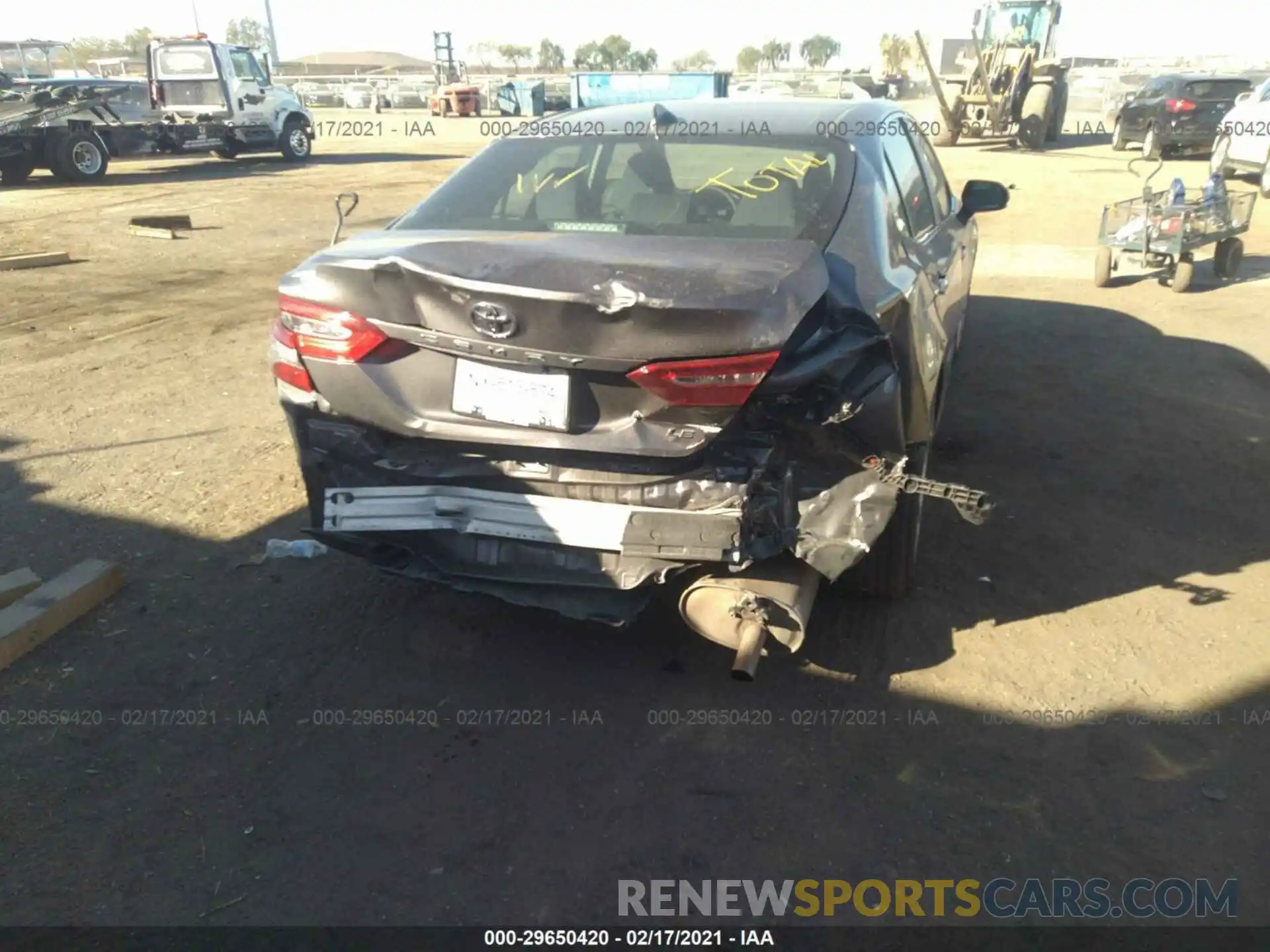 6 Photograph of a damaged car 4T1B11HK8KU839967 TOYOTA CAMRY 2019