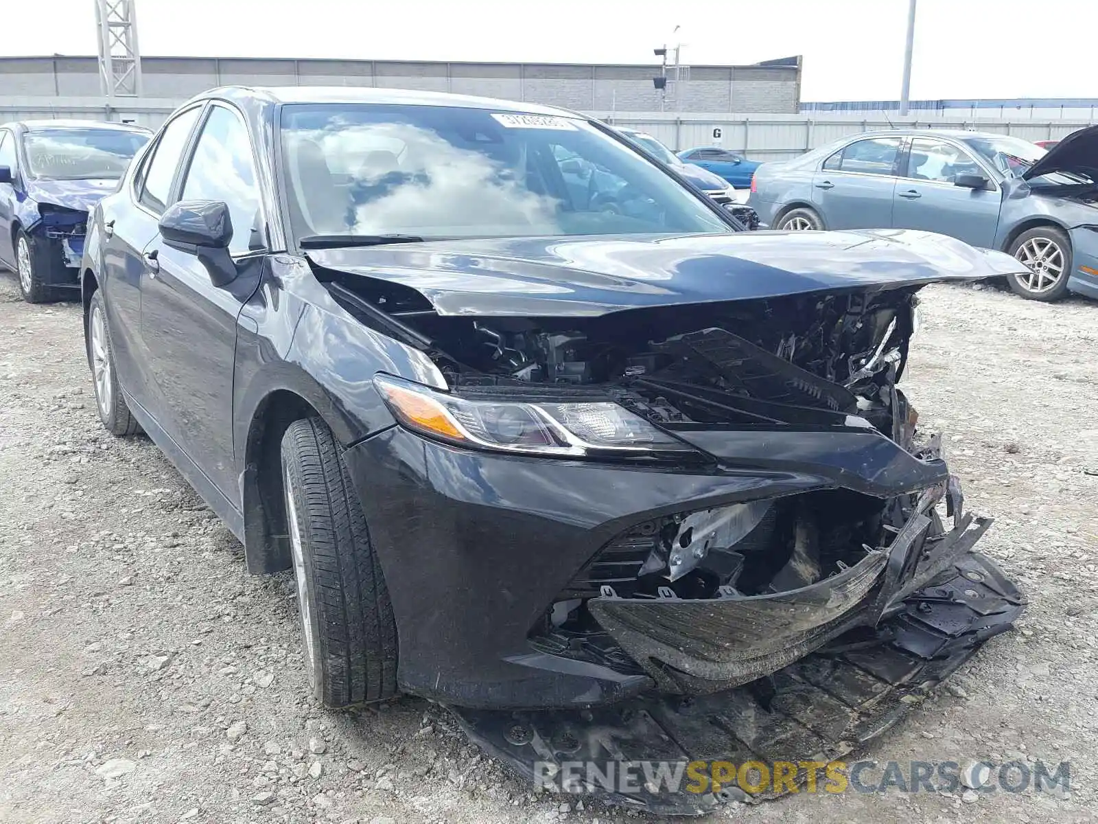 1 Photograph of a damaged car 4T1B11HK8KU842268 TOYOTA CAMRY 2019