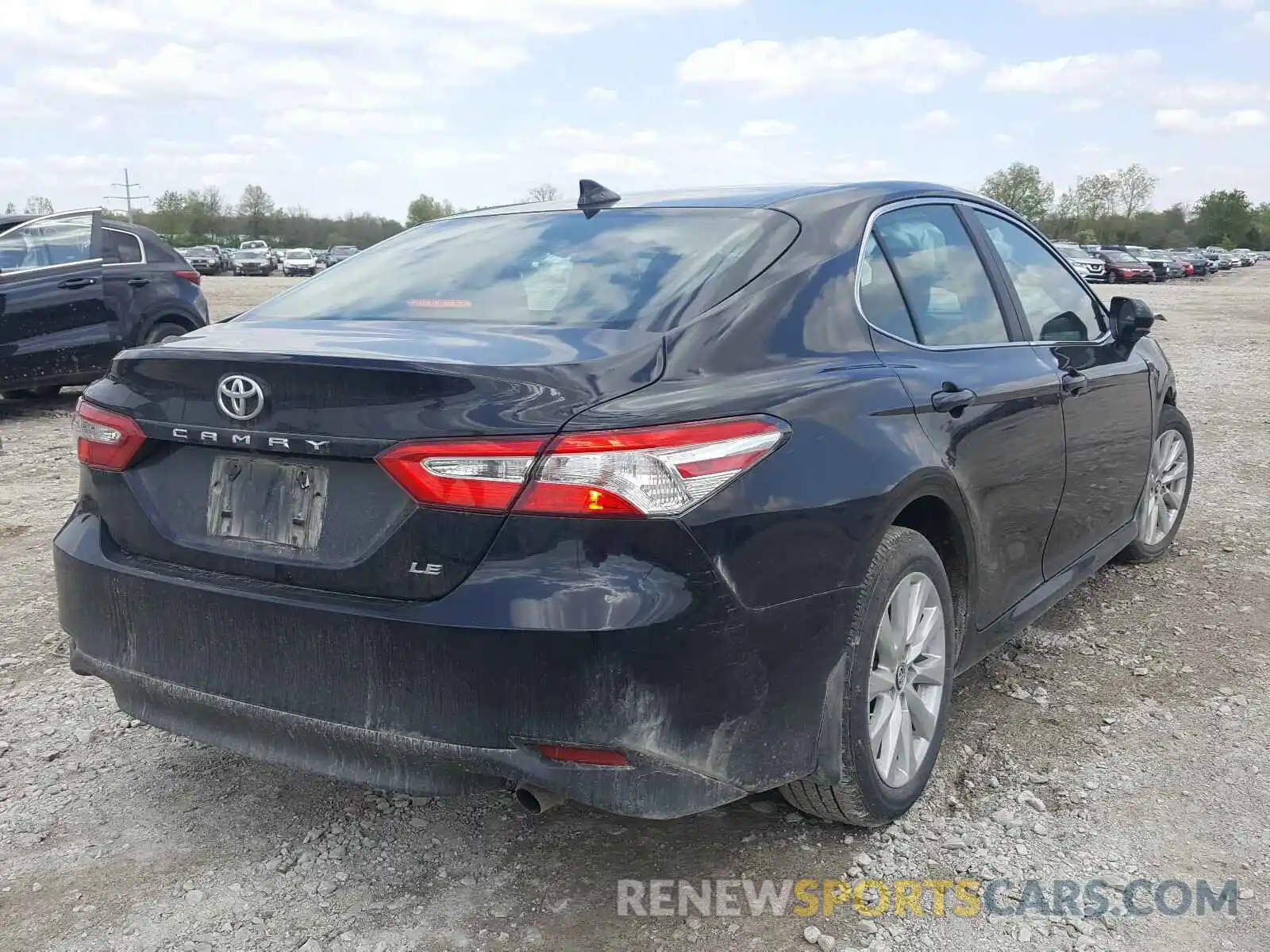 4 Photograph of a damaged car 4T1B11HK8KU842268 TOYOTA CAMRY 2019