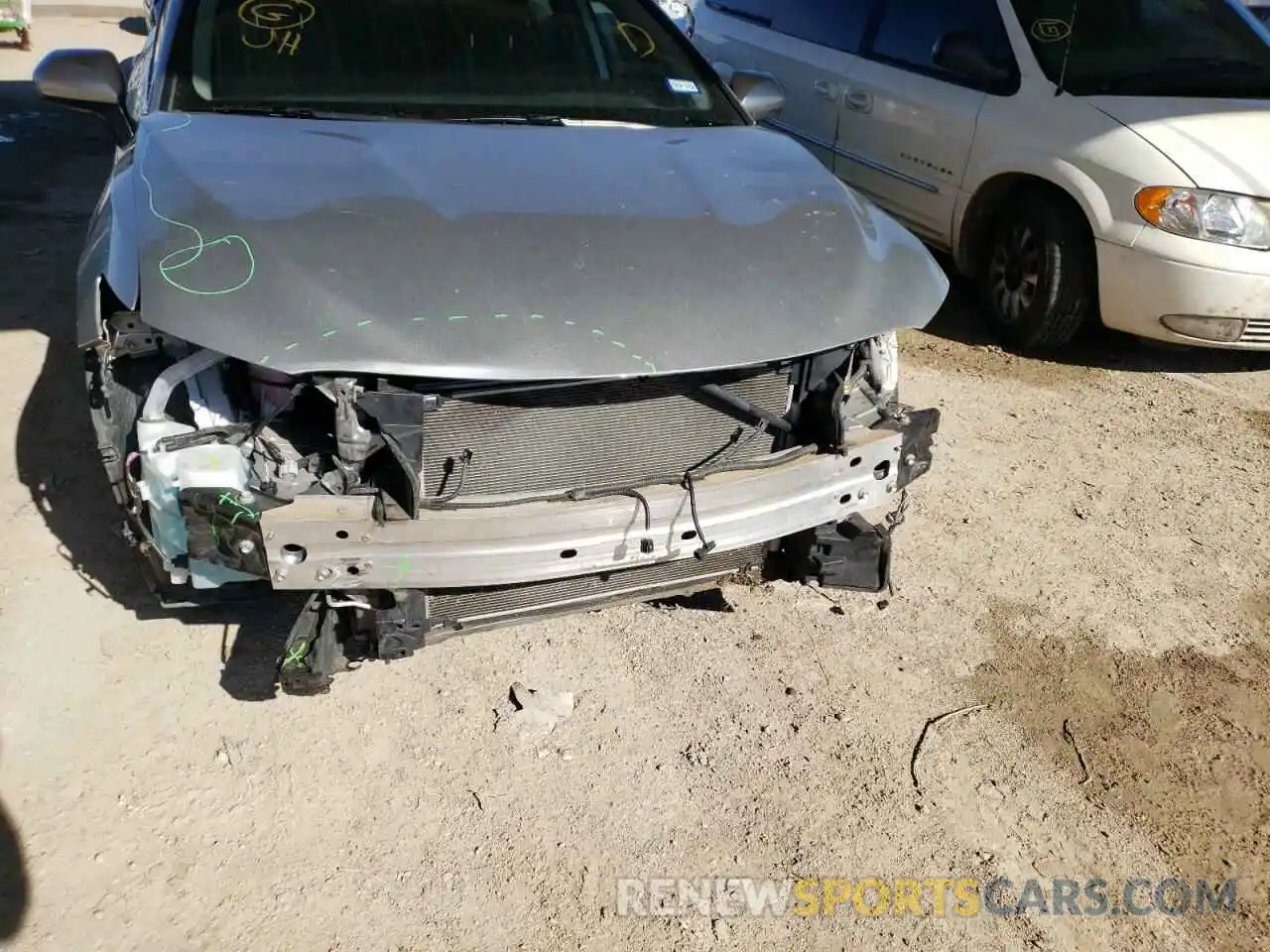 9 Photograph of a damaged car 4T1B11HK8KU842898 TOYOTA CAMRY 2019