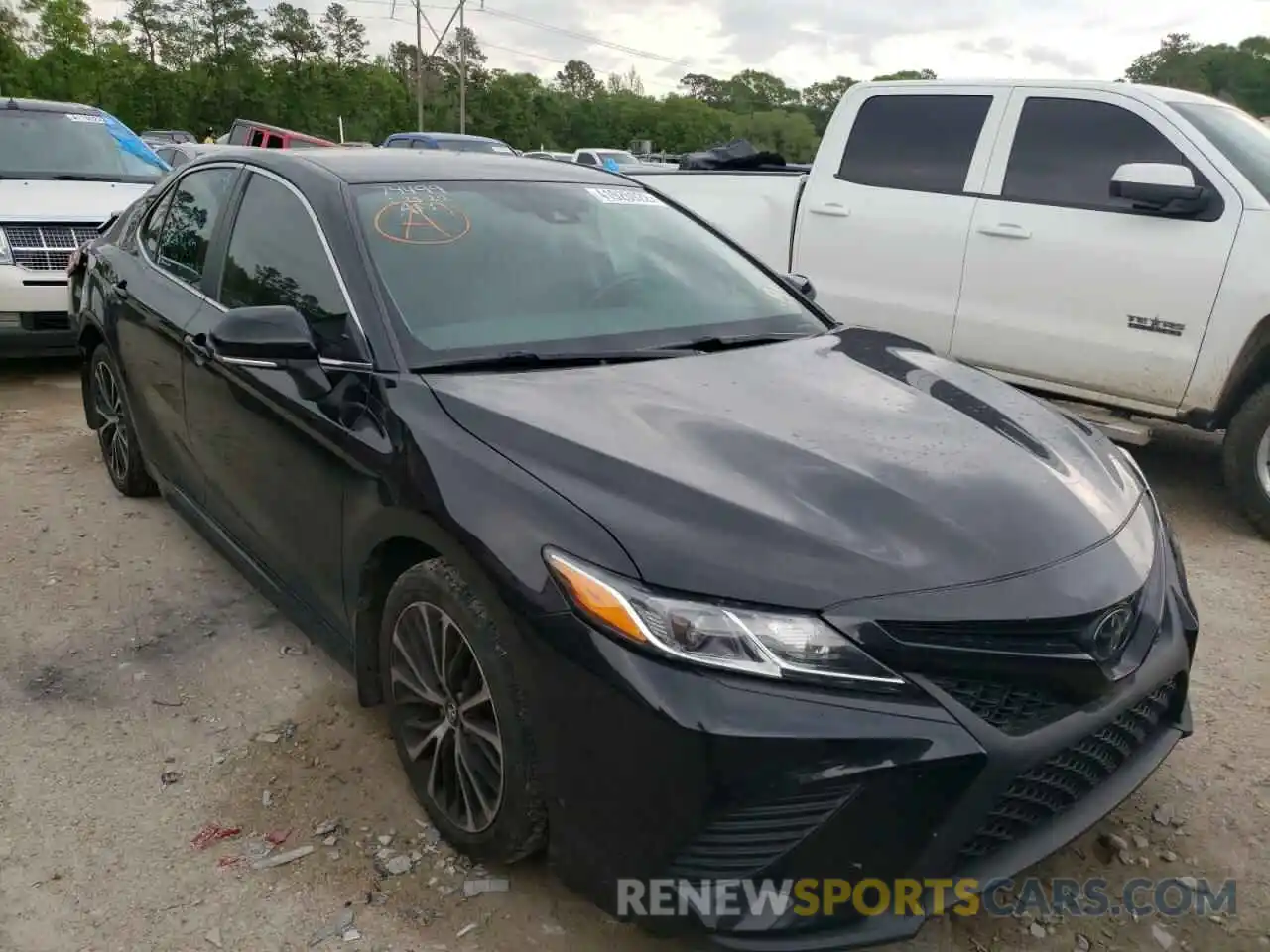 1 Photograph of a damaged car 4T1B11HK8KU844327 TOYOTA CAMRY 2019