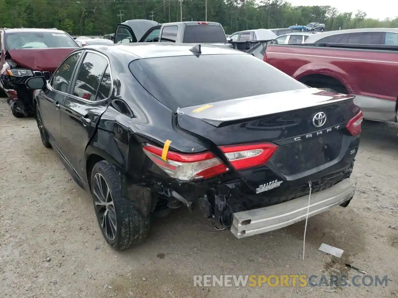 3 Photograph of a damaged car 4T1B11HK8KU844327 TOYOTA CAMRY 2019