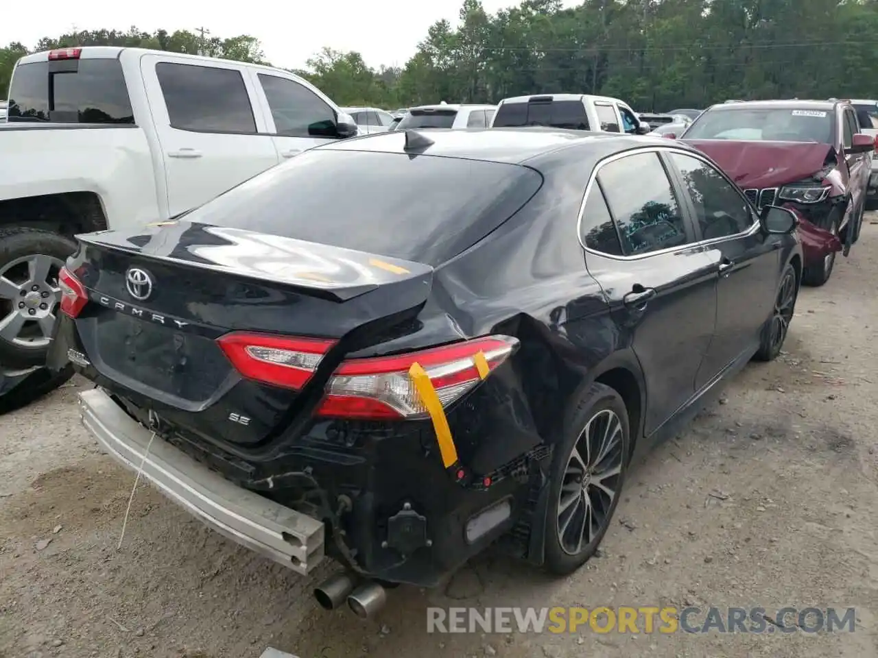 4 Photograph of a damaged car 4T1B11HK8KU844327 TOYOTA CAMRY 2019