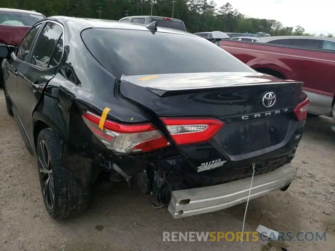 9 Photograph of a damaged car 4T1B11HK8KU844327 TOYOTA CAMRY 2019