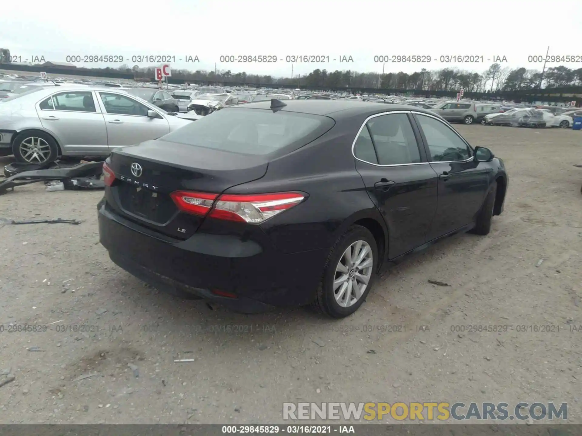 4 Photograph of a damaged car 4T1B11HK8KU850161 TOYOTA CAMRY 2019