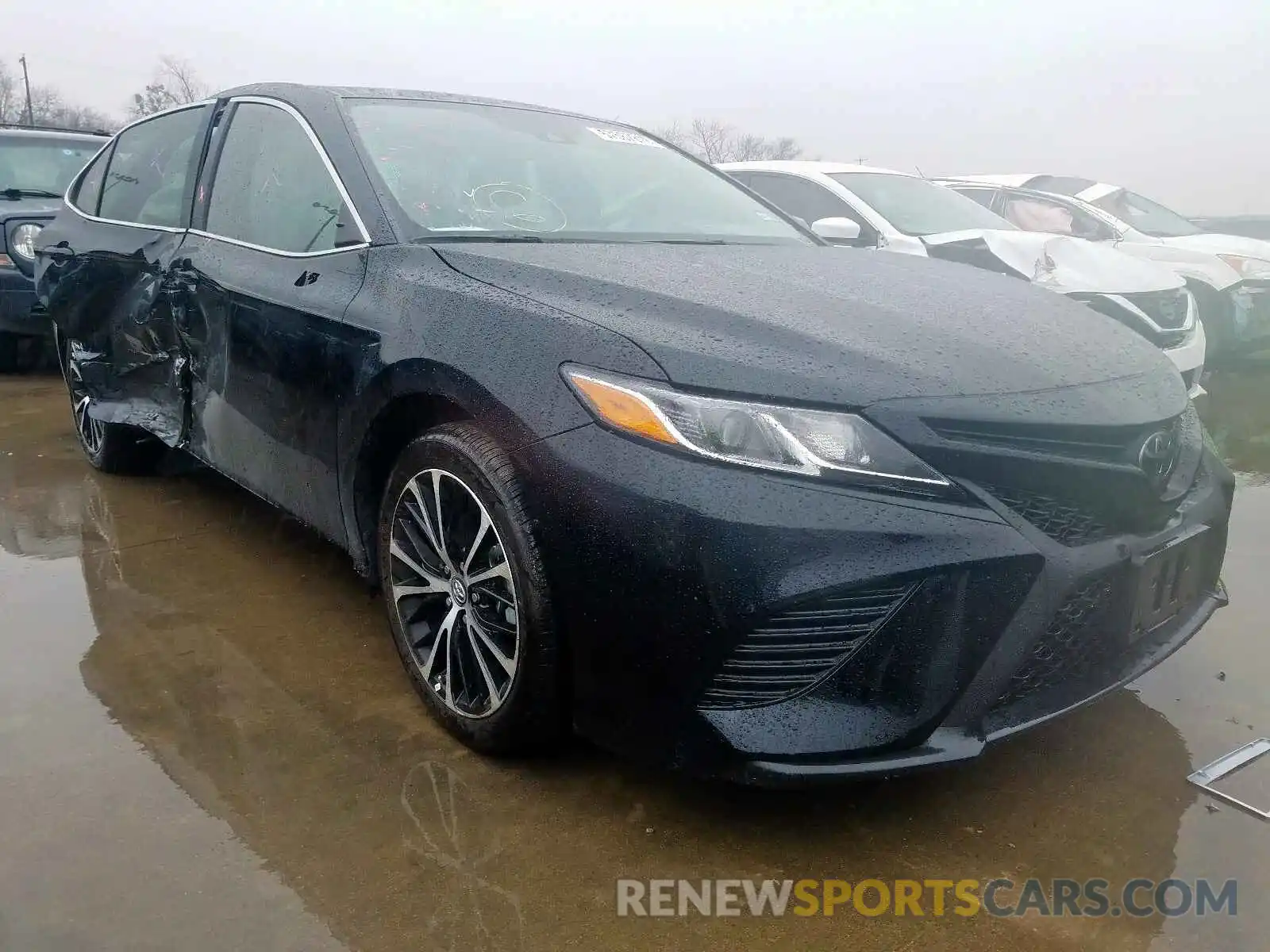 1 Photograph of a damaged car 4T1B11HK8KU851004 TOYOTA CAMRY 2019