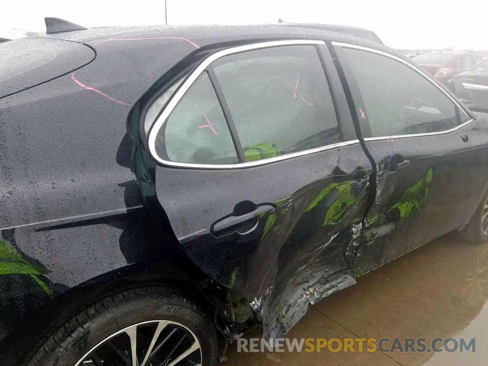 9 Photograph of a damaged car 4T1B11HK8KU851004 TOYOTA CAMRY 2019