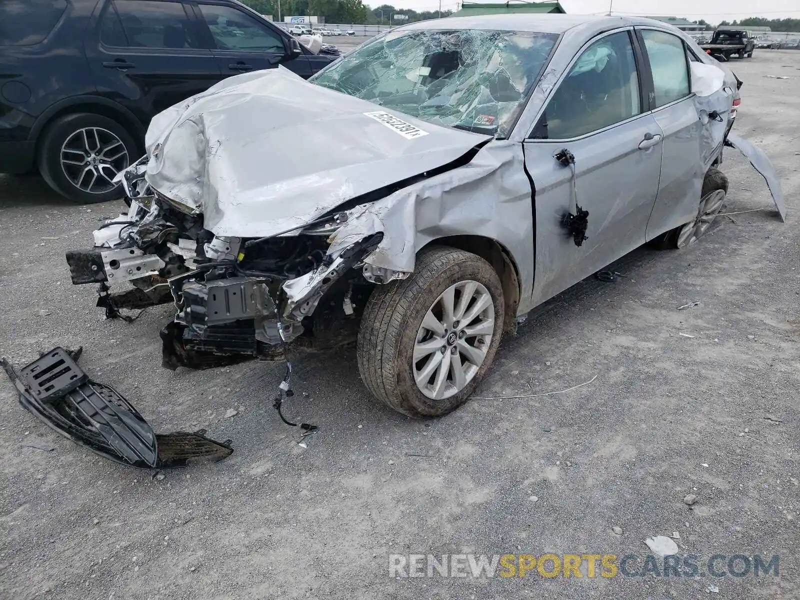 2 Photograph of a damaged car 4T1B11HK8KU851102 TOYOTA CAMRY 2019