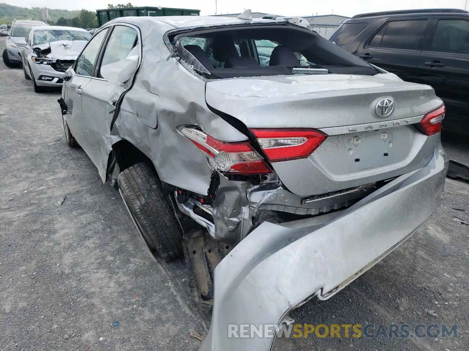 3 Photograph of a damaged car 4T1B11HK8KU851102 TOYOTA CAMRY 2019