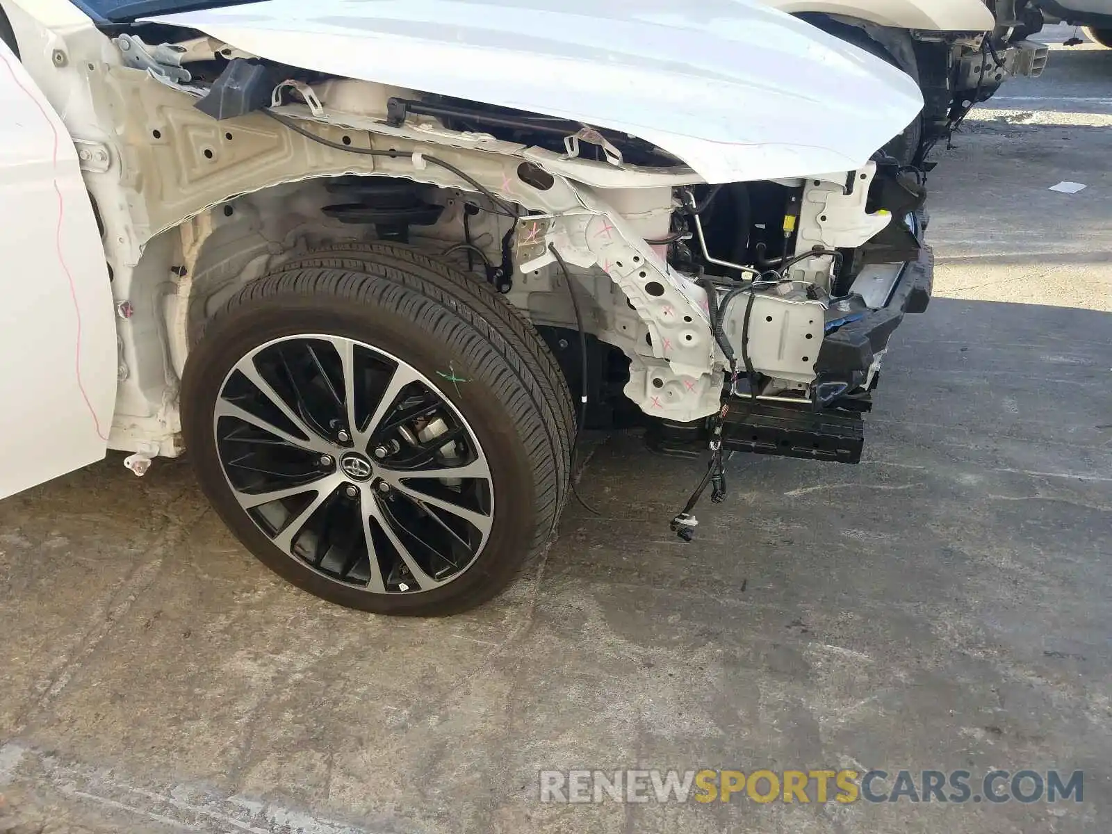 9 Фотография поврежденного автомобиля 4T1B11HK8KU851424 TOYOTA CAMRY 2019