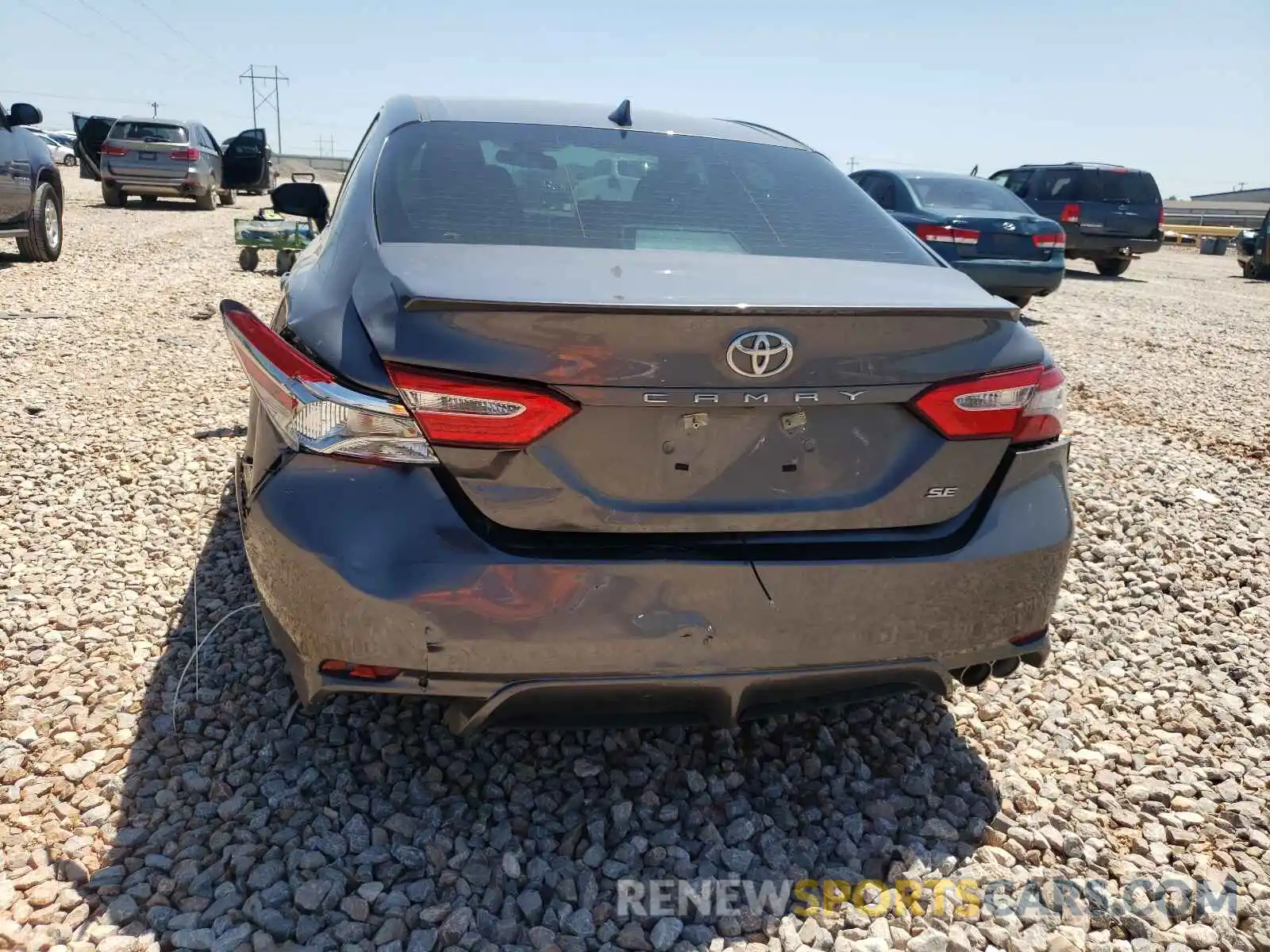 9 Photograph of a damaged car 4T1B11HK8KU851732 TOYOTA CAMRY 2019