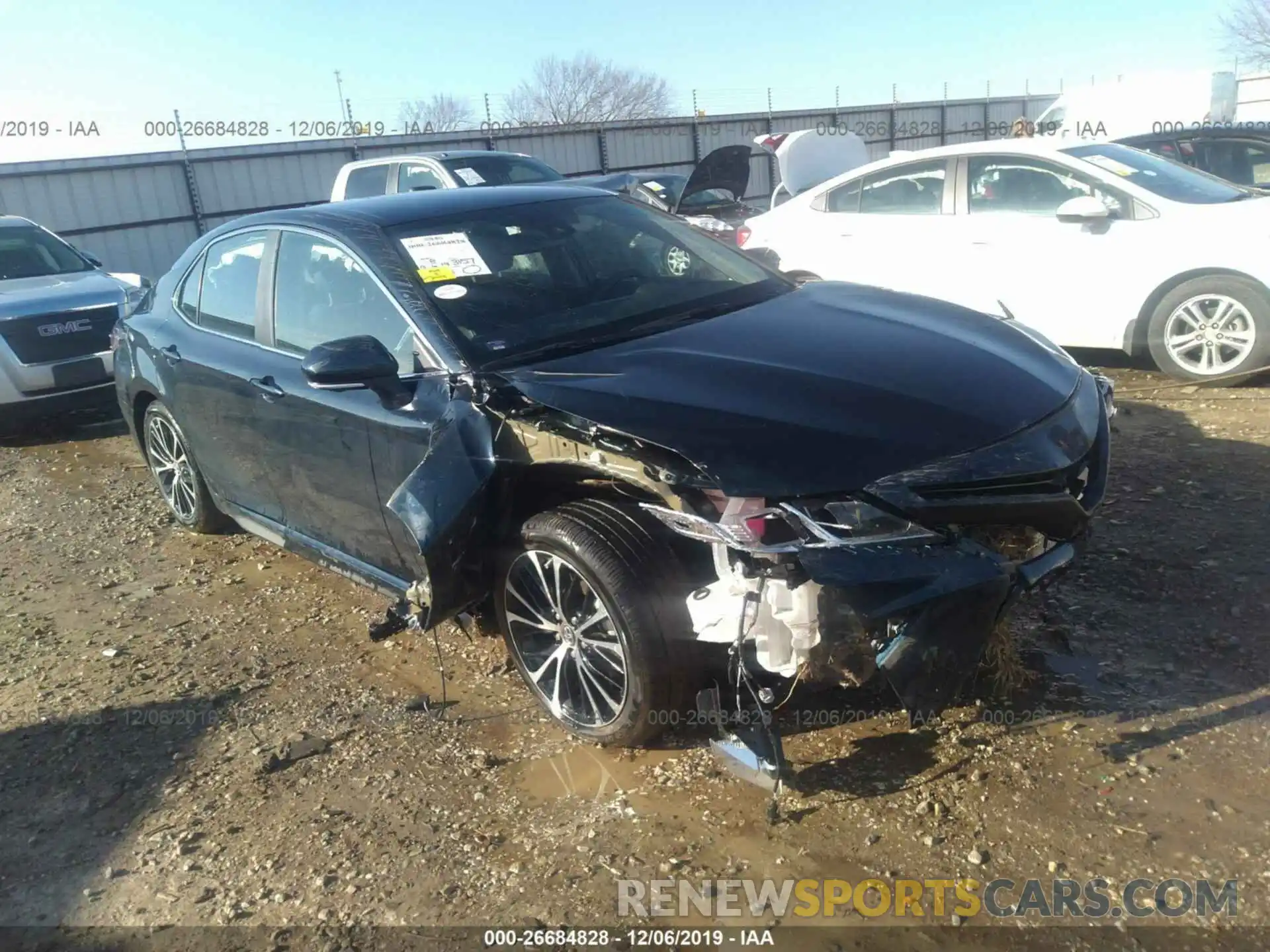 1 Photograph of a damaged car 4T1B11HK8KU851925 TOYOTA CAMRY 2019