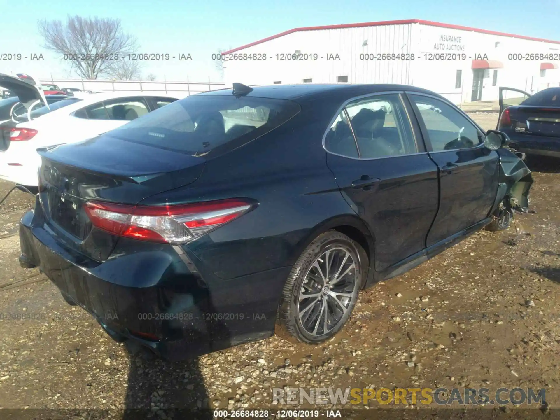 4 Photograph of a damaged car 4T1B11HK8KU851925 TOYOTA CAMRY 2019