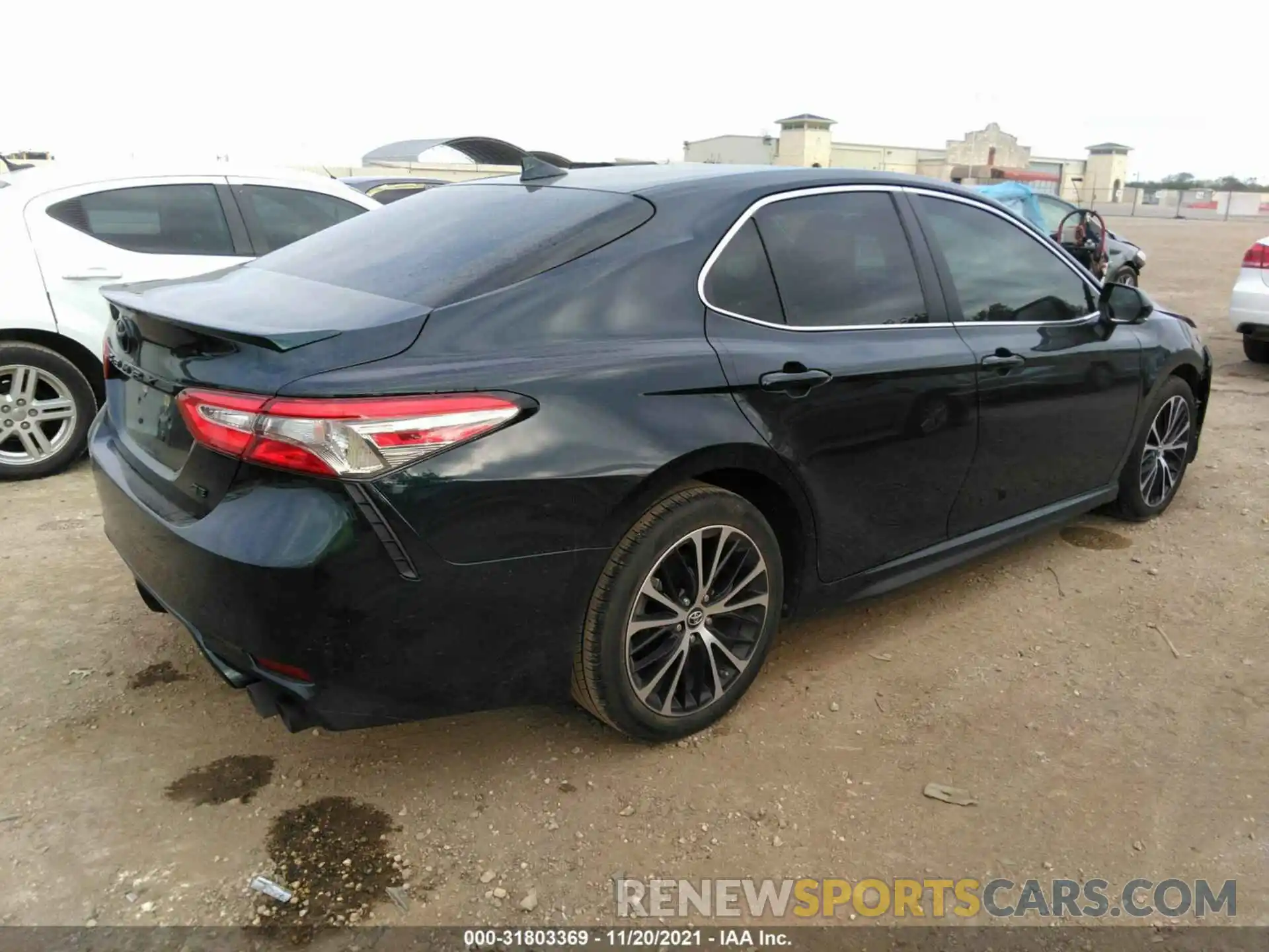 4 Фотография поврежденного автомобиля 4T1B11HK8KU855697 TOYOTA CAMRY 2019