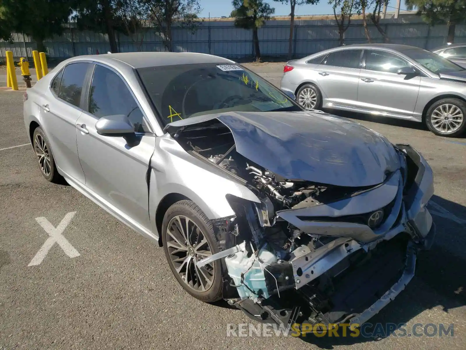 1 Photograph of a damaged car 4T1B11HK8KU856591 TOYOTA CAMRY 2019