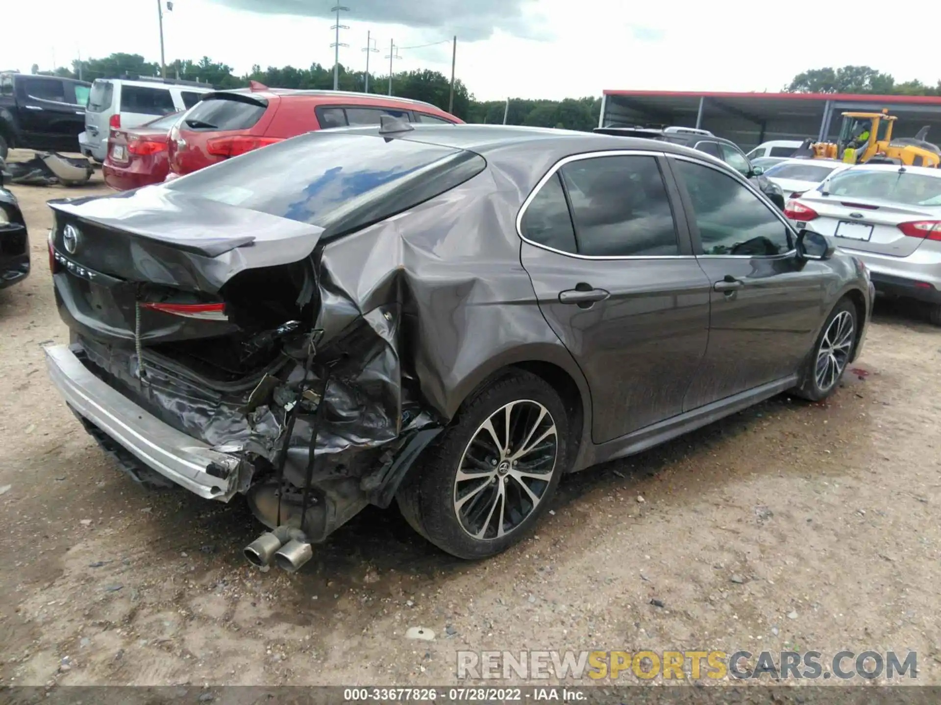 4 Photograph of a damaged car 4T1B11HK9KU160242 TOYOTA CAMRY 2019