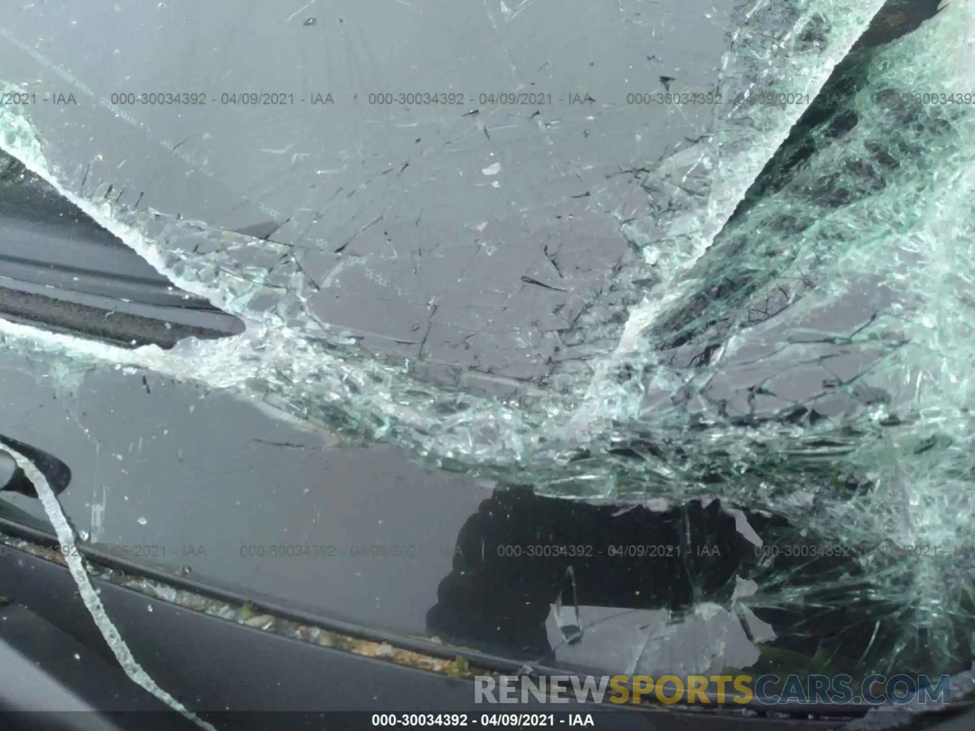 9 Photograph of a damaged car 4T1B11HK9KU160340 TOYOTA CAMRY 2019