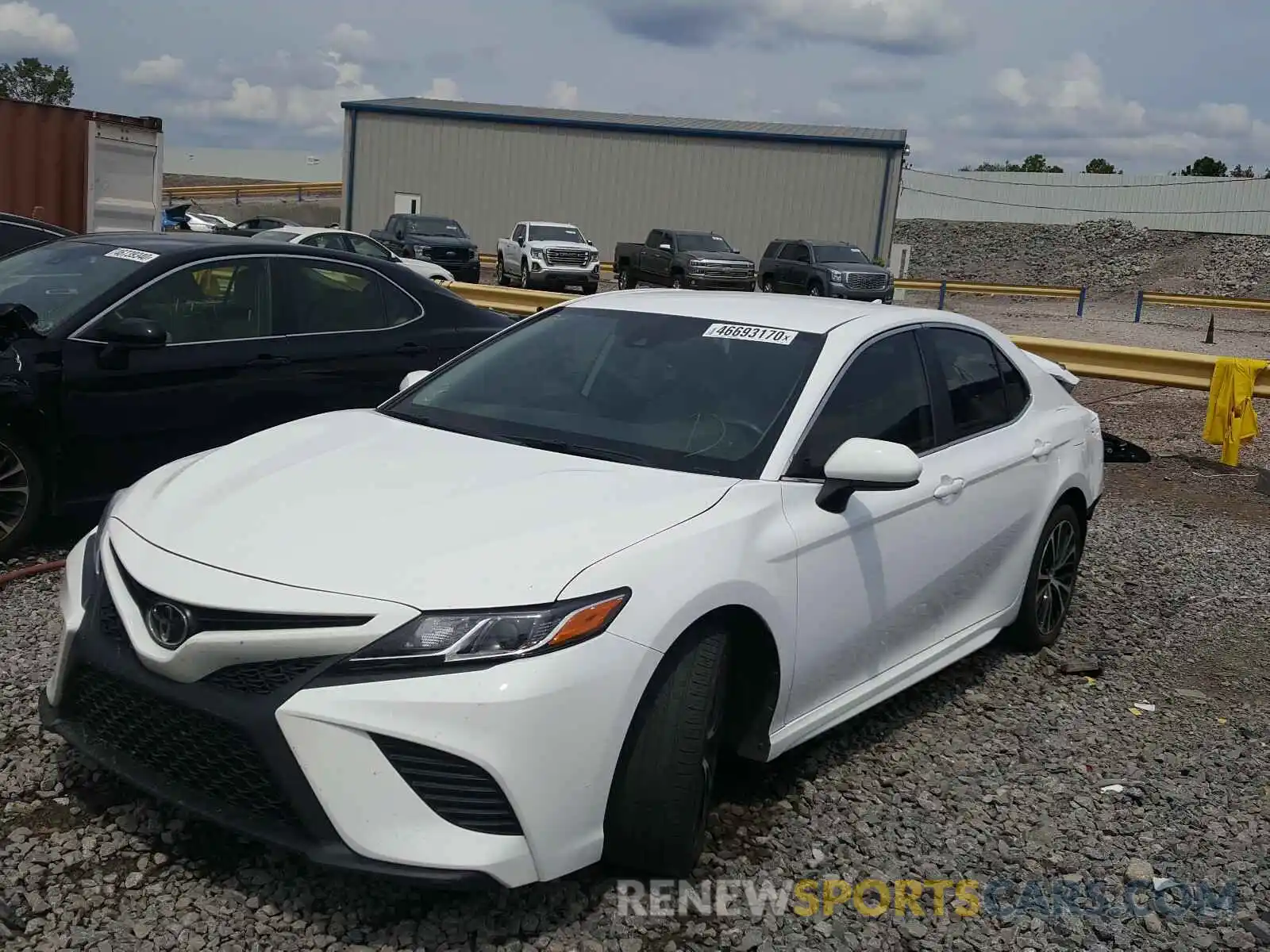 2 Photograph of a damaged car 4T1B11HK9KU160502 TOYOTA CAMRY 2019