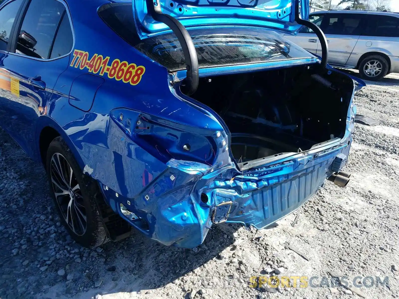 9 Photograph of a damaged car 4T1B11HK9KU161052 TOYOTA CAMRY 2019