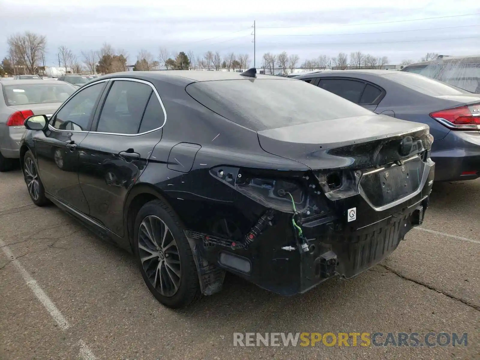 3 Photograph of a damaged car 4T1B11HK9KU161262 TOYOTA CAMRY 2019