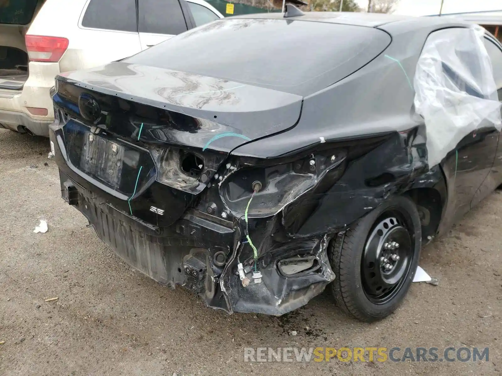 9 Photograph of a damaged car 4T1B11HK9KU161262 TOYOTA CAMRY 2019