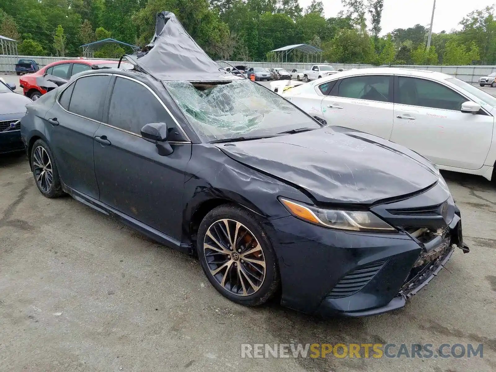 1 Photograph of a damaged car 4T1B11HK9KU161777 TOYOTA CAMRY 2019