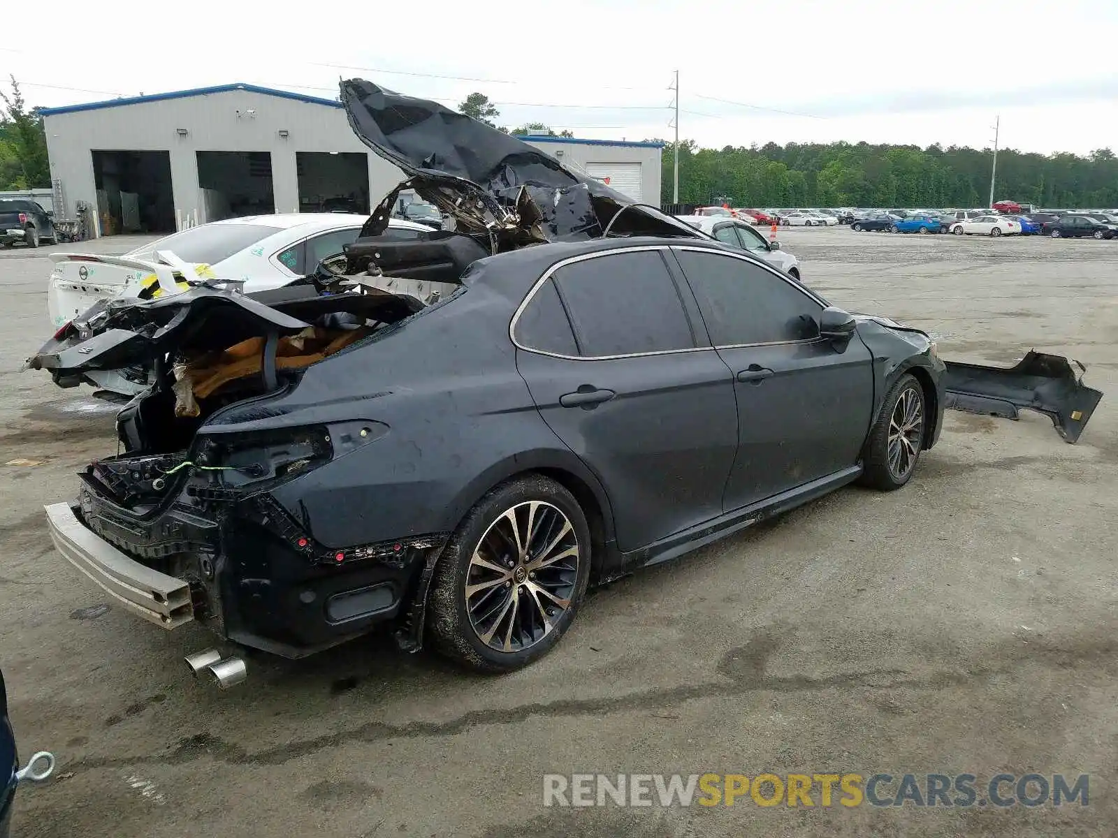 4 Photograph of a damaged car 4T1B11HK9KU161777 TOYOTA CAMRY 2019