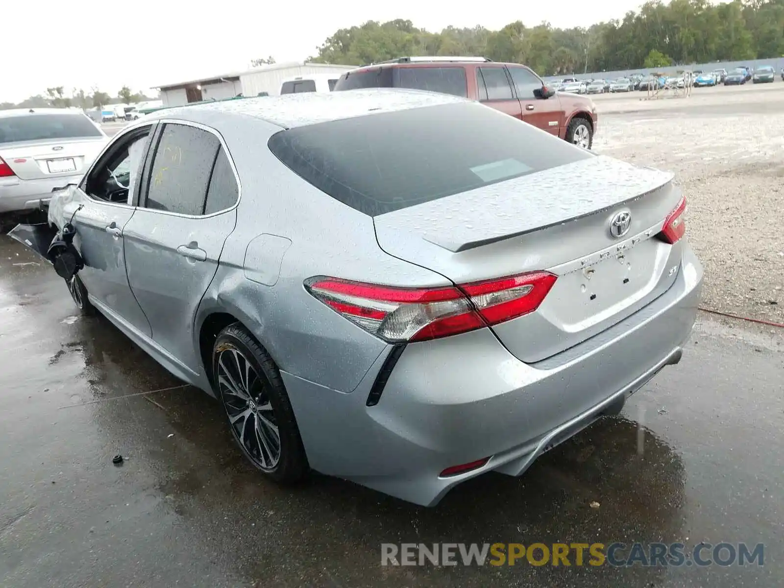 3 Photograph of a damaged car 4T1B11HK9KU166073 TOYOTA CAMRY 2019