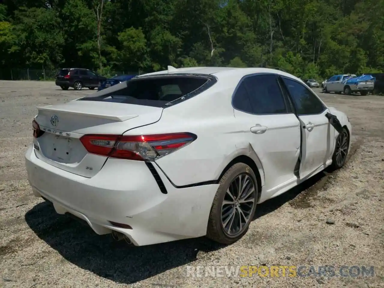 4 Photograph of a damaged car 4T1B11HK9KU166428 TOYOTA CAMRY 2019