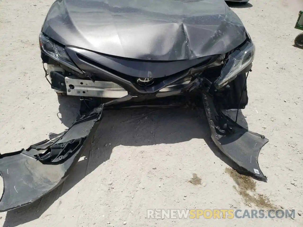 9 Photograph of a damaged car 4T1B11HK9KU167417 TOYOTA CAMRY 2019