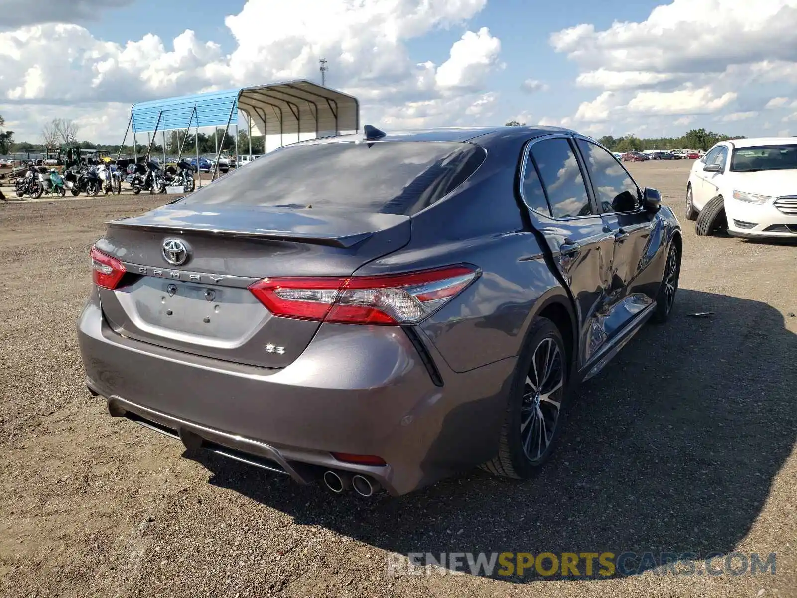 4 Photograph of a damaged car 4T1B11HK9KU168650 TOYOTA CAMRY 2019