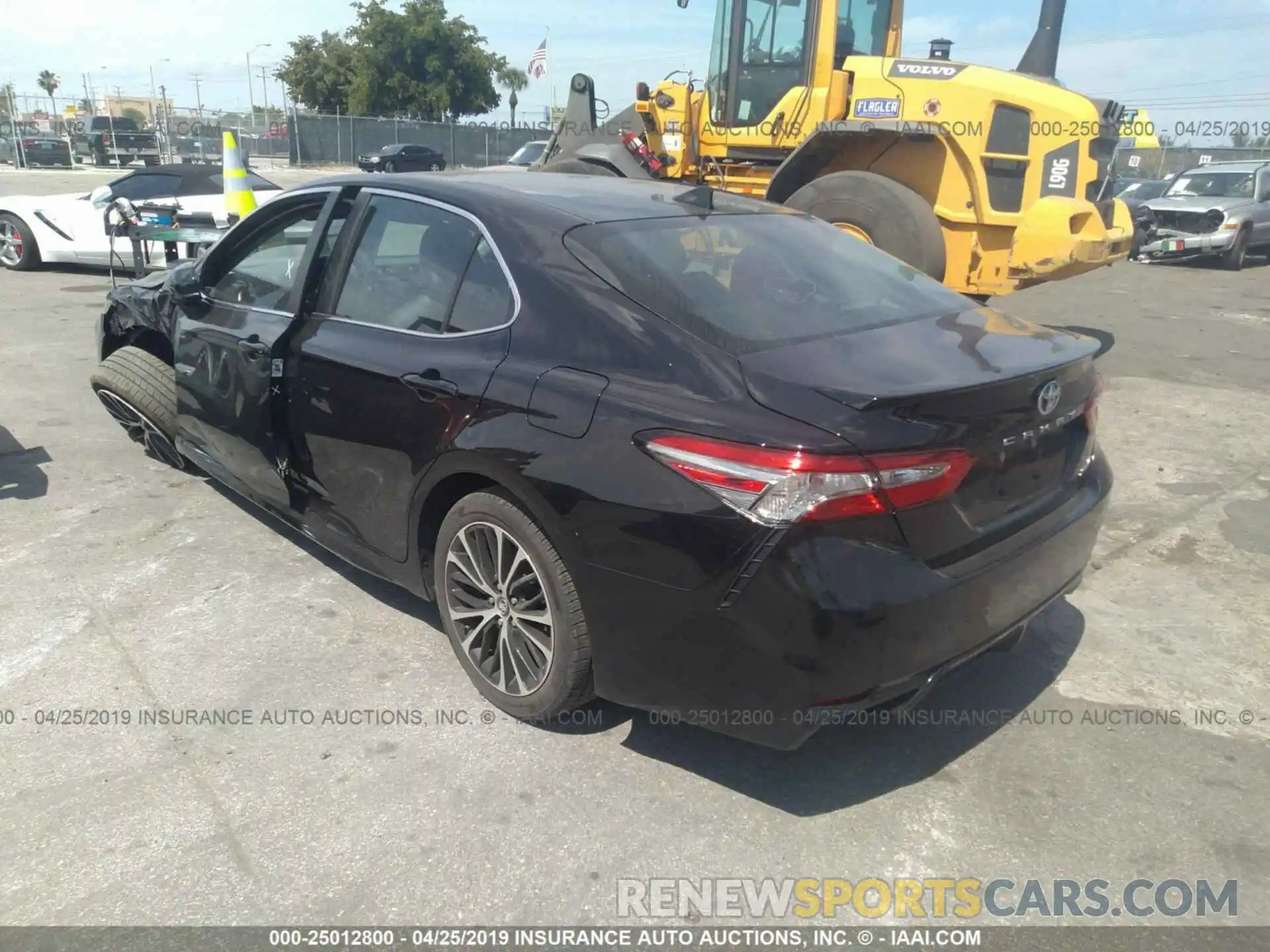 3 Photograph of a damaged car 4T1B11HK9KU170379 TOYOTA CAMRY 2019