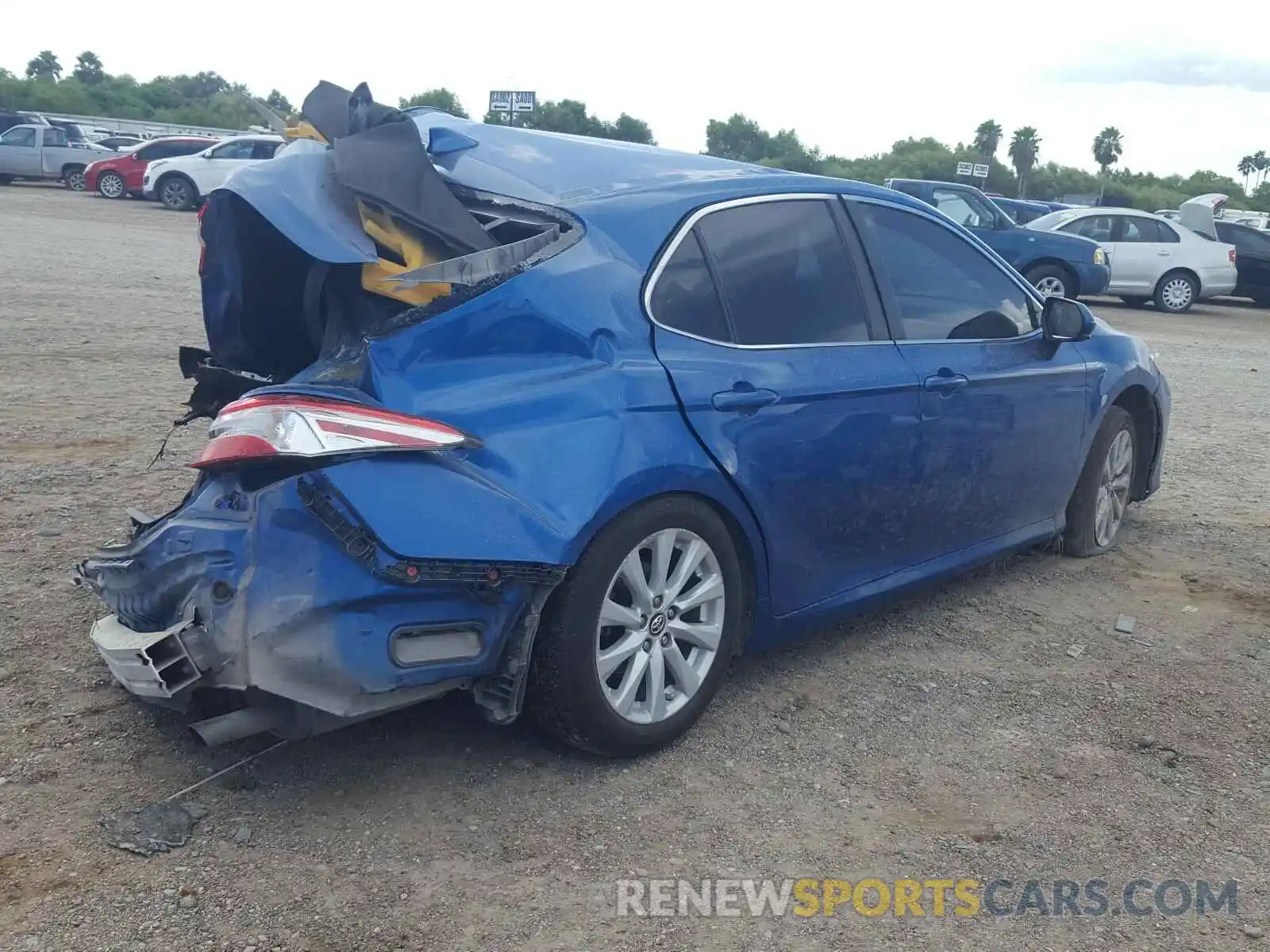 4 Photograph of a damaged car 4T1B11HK9KU170835 TOYOTA CAMRY 2019