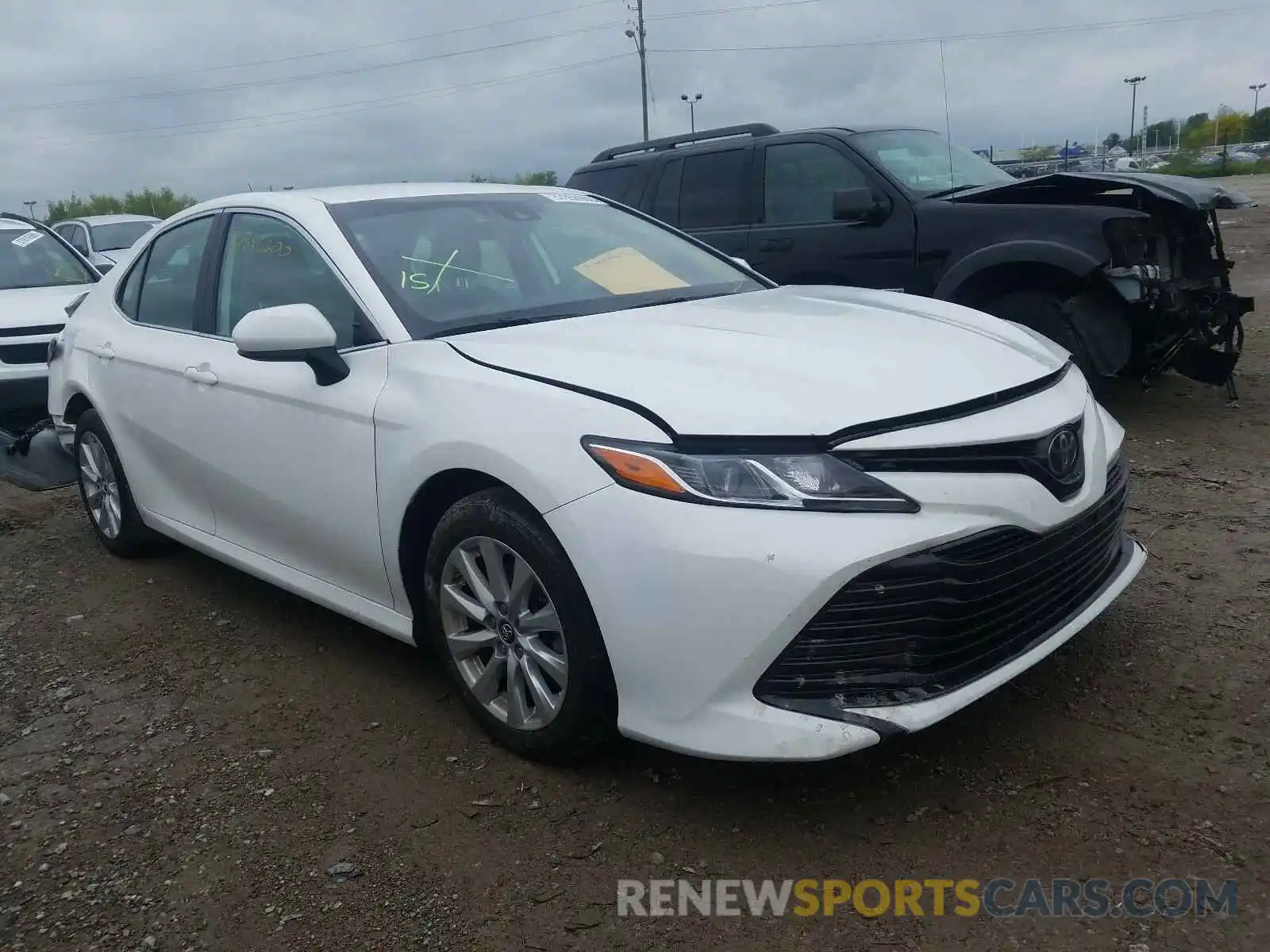 1 Photograph of a damaged car 4T1B11HK9KU171550 TOYOTA CAMRY 2019